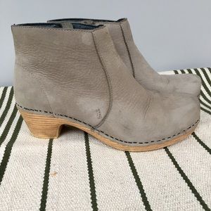 Dansko clog boots. Good condition. Size 38